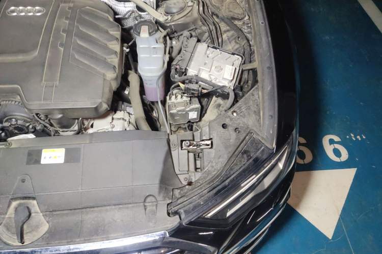Used Audi A6L 2025 45 TFSI quattro Prestige Dynamic Edition Engine Bay Left