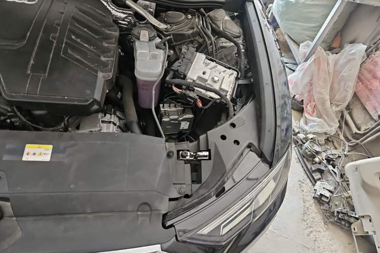 Used Audi A6L 2025 Restyled 45 TFSI quattro Prestige Dynamic Edition Engine Bay Left