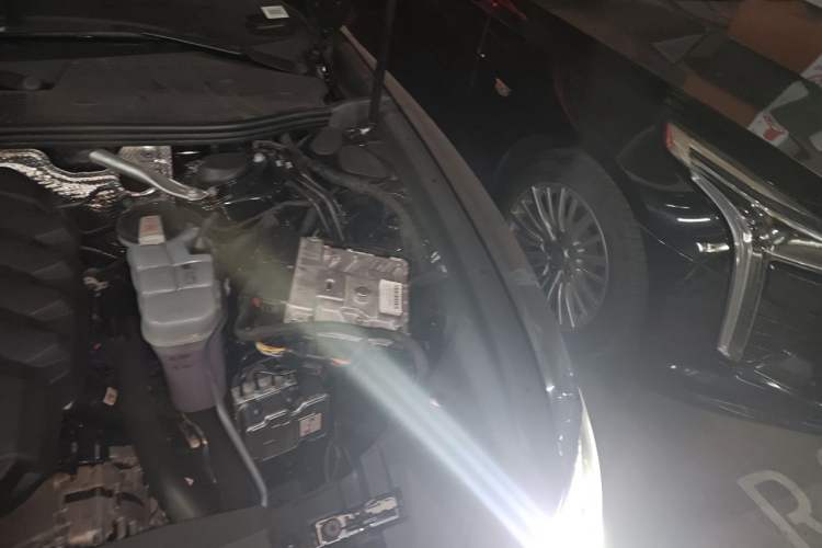 Used Audi A6L 2025 45 TFSI Prestige Dynamic Edition Engine Bay Left