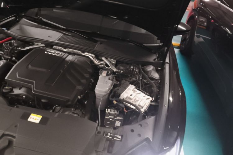 Used Audi A6L 2025 Revised 45 TFSI Prestige Dynamic Edition Engine Bay Left