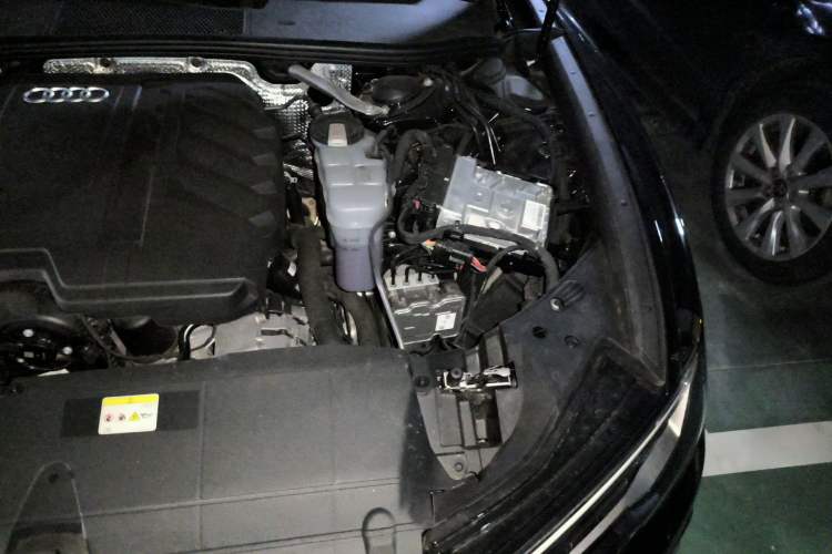 Used Audi A6L 2025 Revised 45 TFSI Prestige Dynamic Edition Engine Bay Left