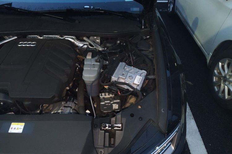Used Audi A6L 2025 45 TFSI quattro Prestige Dynamic Edition Engine Bay Left