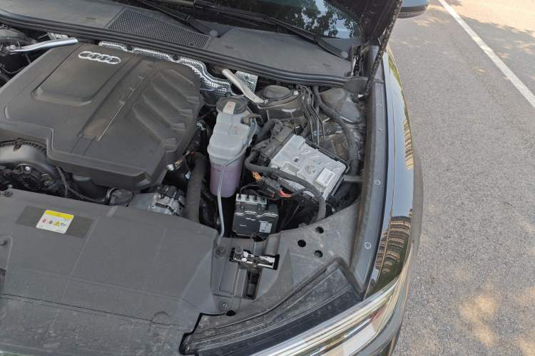 Used Audi A6L 2025 Revised 45 TFSI Prestige Dynamic Edition Engine Bay Left