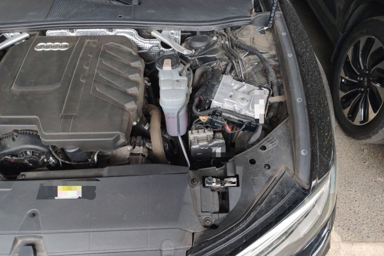 Used Audi A6L 2025 45 TFSI quattro Prestige Dynamic Edition Engine Bay Left