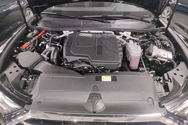 Used Audi A6L 2025 45 TFSI quattro Prestige Dynamic Edition Engine Bay