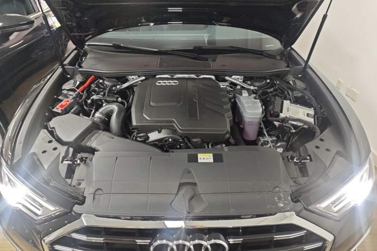 Used Audi A6L 2025 Revised 40 TFSI Luxury Dynamic Edition Engine Bay