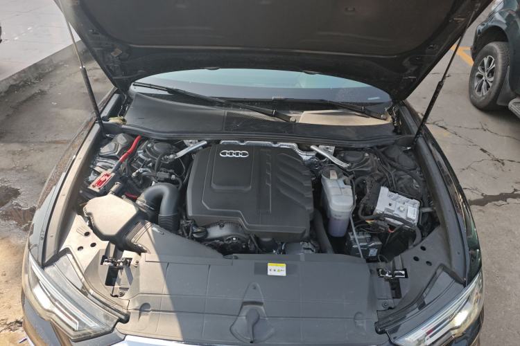 Used Audi A6L 2025 Restyled 45 TFSI quattro Prestige Dynamic Edition Engine Bay
