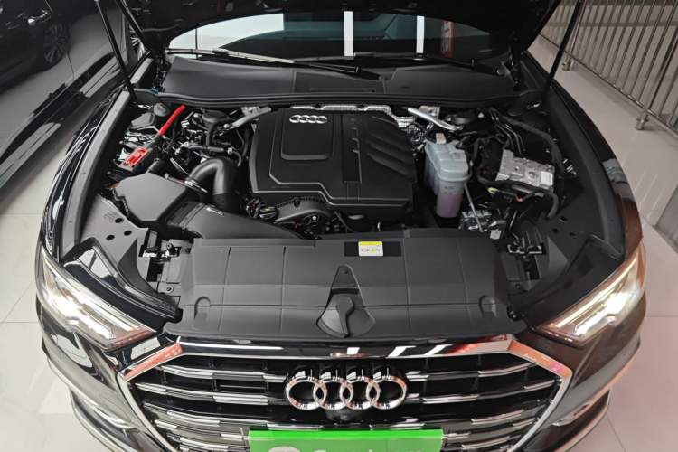 Used Audi A6L 2025 45 TFSI Prestige Dynamic Edition Engine Bay