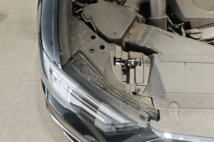 Used Audi A6L 2025 45 TFSI quattro Prestige Dynamic Edition Engine Bay Right