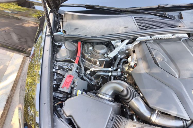 Used Audi A6L 2025 Updated 55 TFSI quattro Prestige Dynamic Edition Engine Bay Right