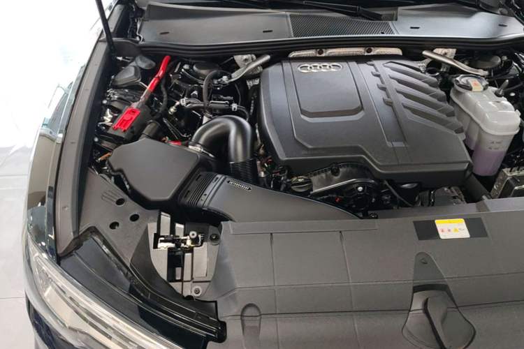Used Audi A6L 2025 45 TFSI Prestige Dynamic Edition Engine Bay Right