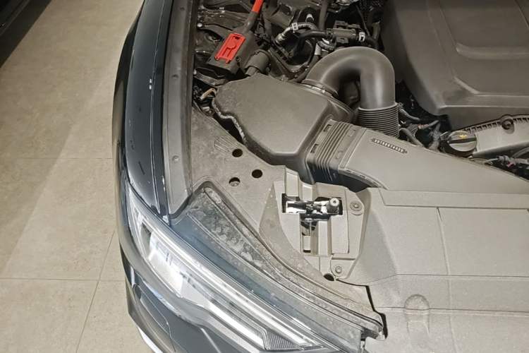 Used Audi A6L 2025 45 TFSI quattro Prestige Dynamic Edition Engine Bay Right