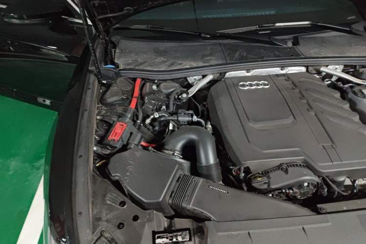 Used Audi A6L 2025 Revised 45 TFSI Prestige Dynamic Edition Engine Bay Right