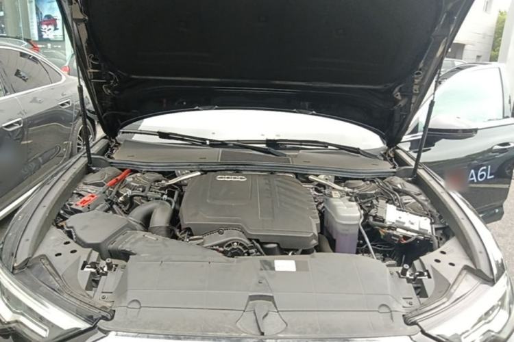 Used Audi A6L 2025 Revised 45 TFSI Prestige Dynamic Edition Engine Bay