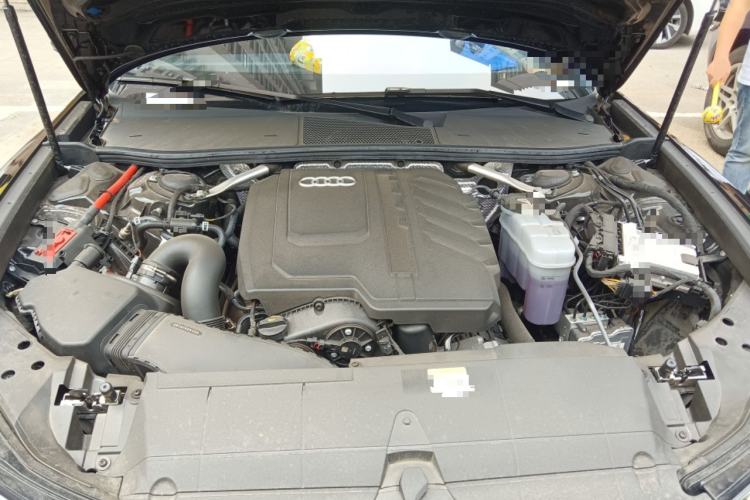 Used Audi A6L 2025 Revised 40 TFSI Luxury Dynamic Edition Engine Bay