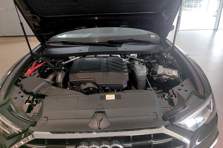 Used Audi A6L 2025 Restyled 45 TFSI quattro Prestige Dynamic Edition Engine Bay