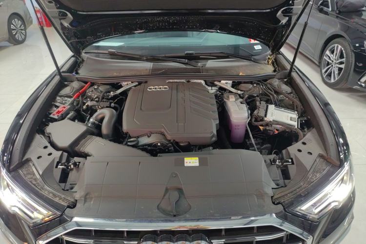 Used Audi A6L 2025 Revised 40 TFSI Luxury Dynamic Edition Engine Bay