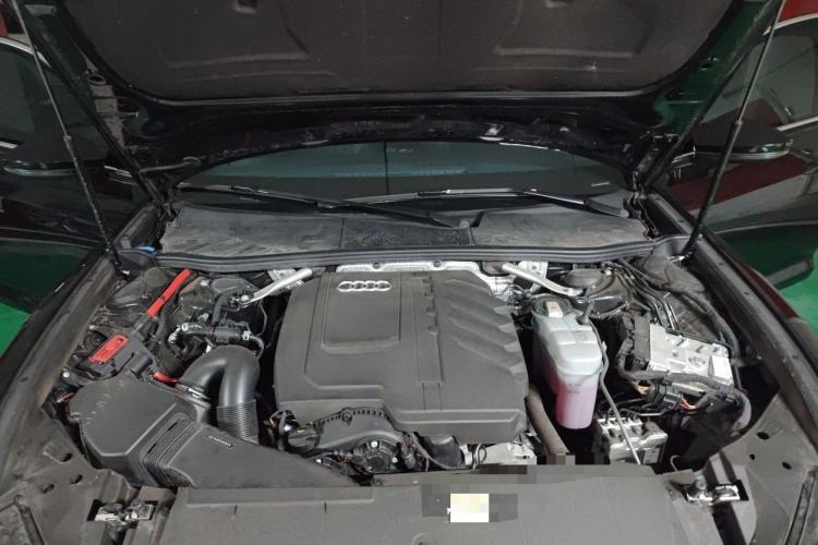 Used Audi A6L 2025 Revised 45 TFSI Prestige Dynamic Edition Engine Bay