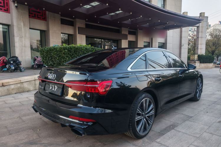 Used Audi A6L 2025 45 TFSI quattro Prestige Dynamic Edition + Premium Package Exterior 3