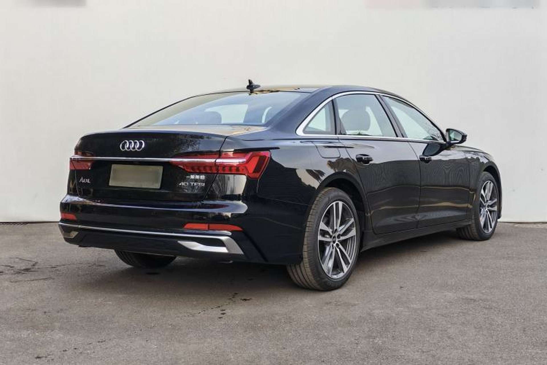Used Audi A6L 2025 Revised 40 TFSI Luxury Dynamic Edition Exterior 3