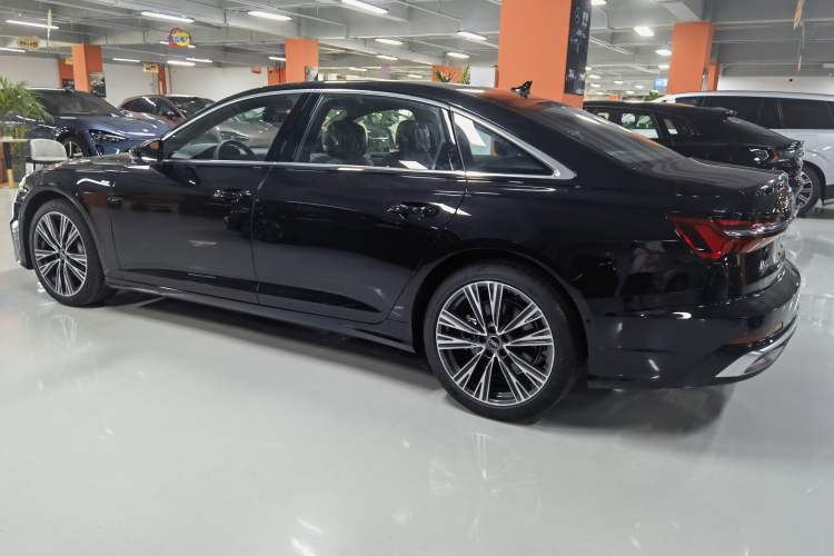 Used Audi A6L 2025 Revised 45 TFSI Prestige Dynamic Edition Exterior 4