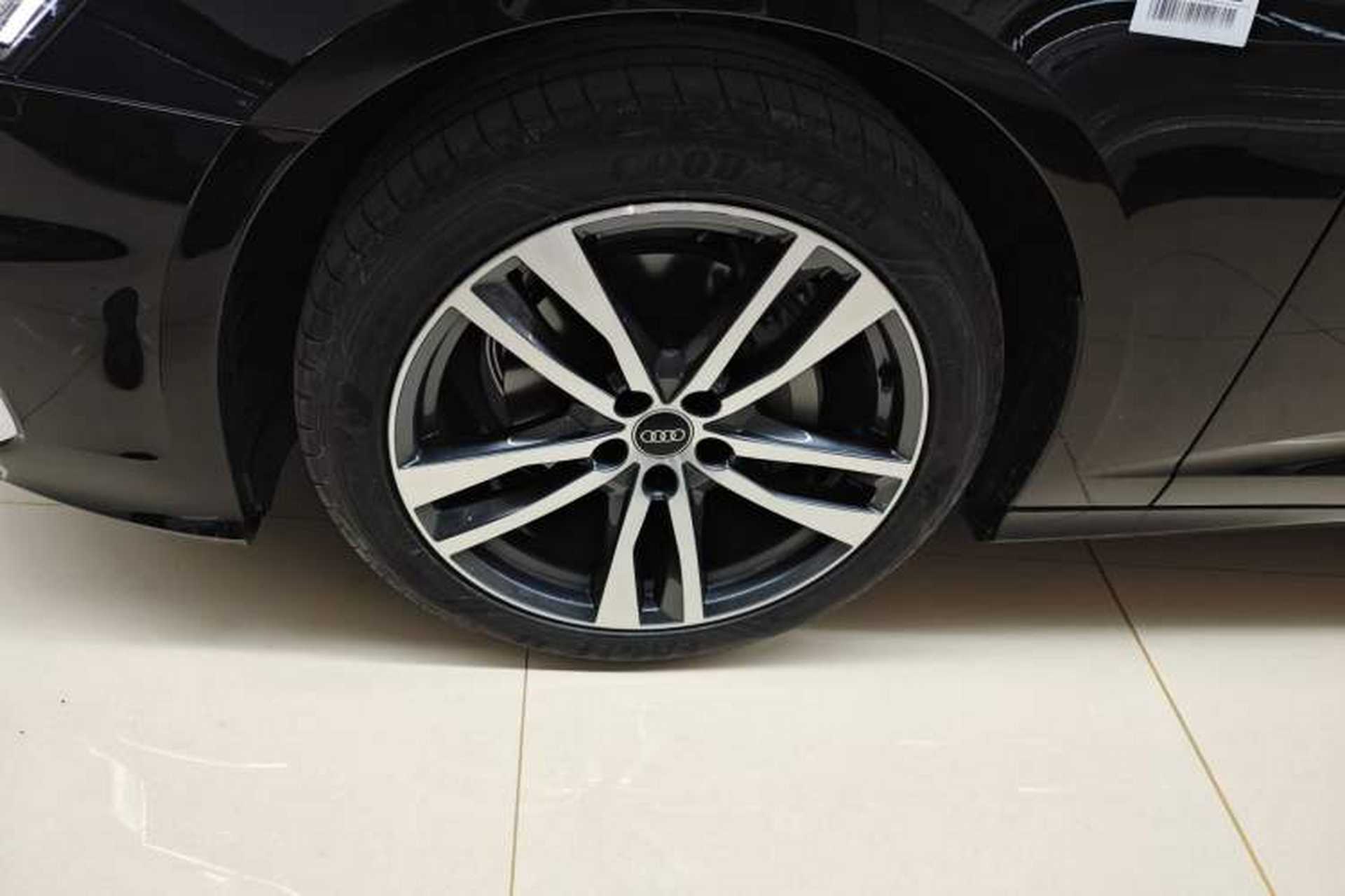 Used Audi A6L 2025 Revised 40 TFSI Luxury Dynamic Edition Exterior 4