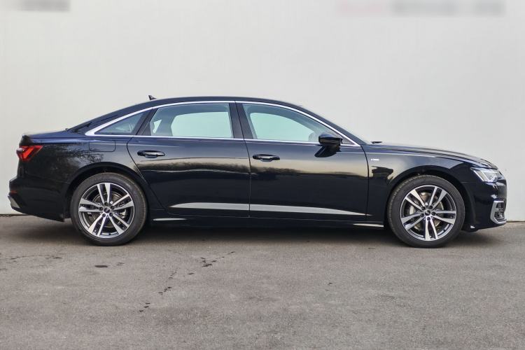 Used Audi A6L 2025 Revised 40 TFSI Luxury Dynamic Edition Exterior 4