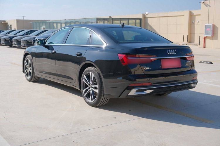 Used Audi A6L 2025 40 TFSI Luxury Dynamic Edition Exterior 4