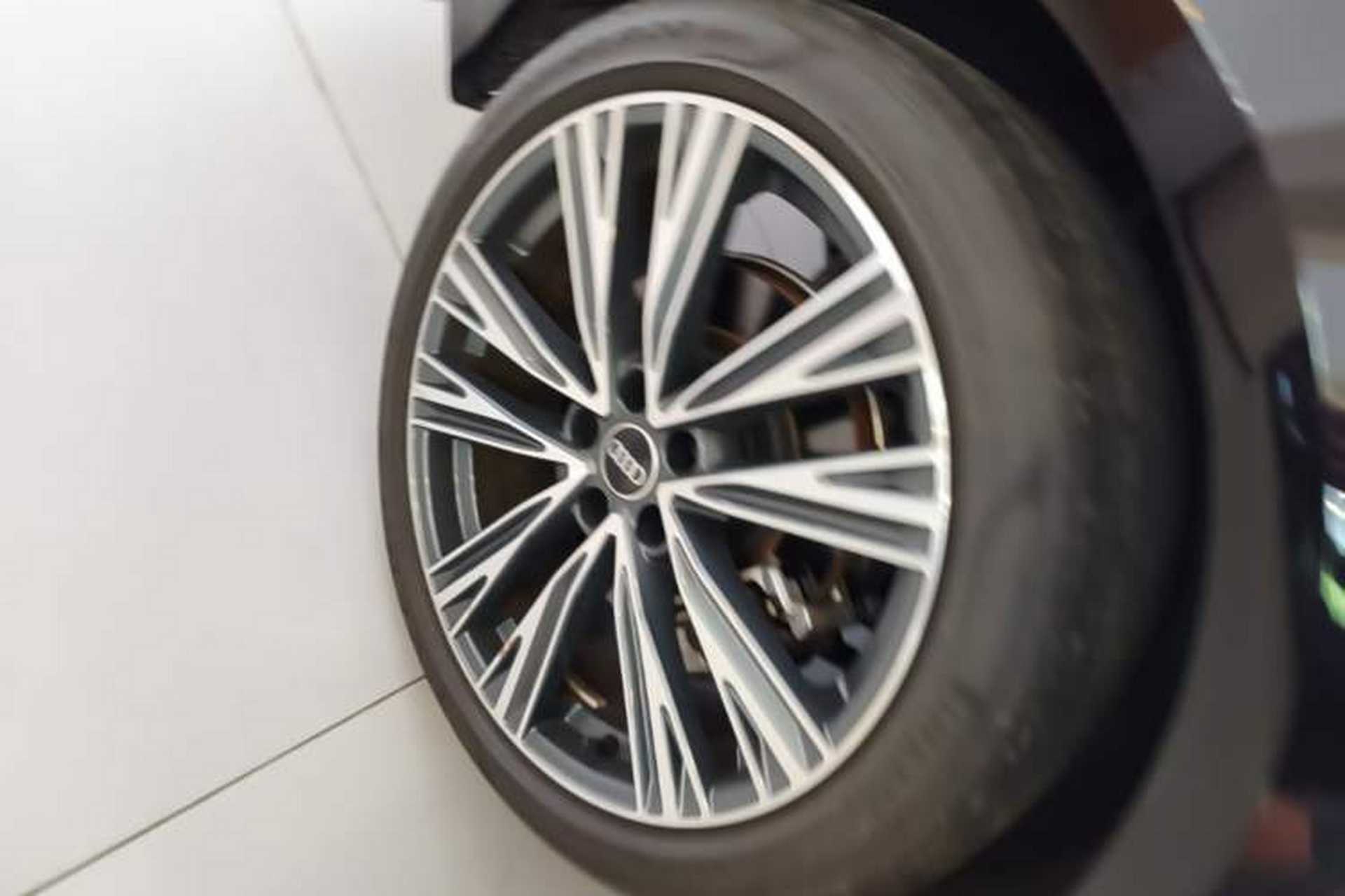 Used Audi A6L 2025 Restyled 45 TFSI quattro Prestige Dynamic Edition Exterior 5
