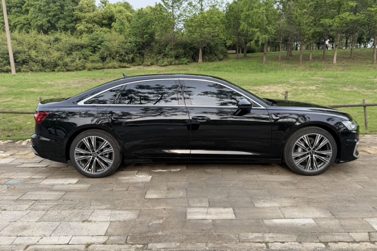 Used Audi A6L 2025 Revised 45 TFSI Prestige Dynamic Edition Exterior 5