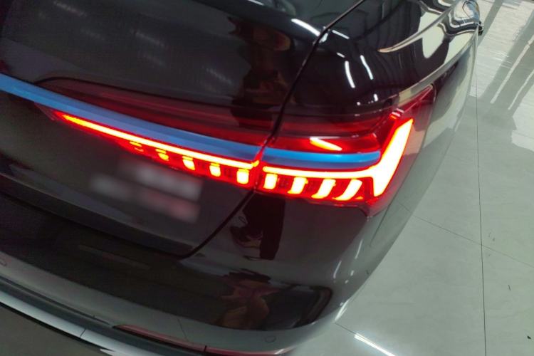 Used Audi A6L 2025 Revised 40 TFSI Luxury Dynamic Edition Exterior 6
