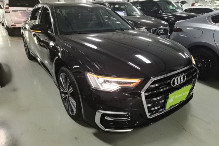 Used Audi A6L 2025 Restyled 45 TFSI quattro Prestige Dynamic Edition Front Right 45 Deg