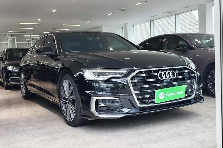 Used Audi A6L 2025 Revised 45 TFSI Prestige Dynamic Edition Front Right 45 Deg