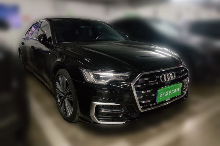 Used Audi A6L 2025 Restyled 45 TFSI quattro Prestige Dynamic Edition Front Right 45 Deg