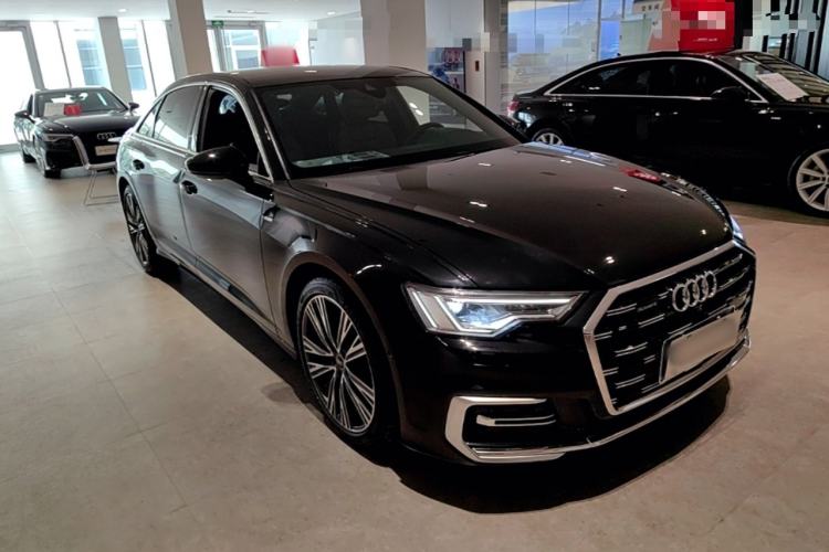Used Audi A6L 2025 Revised 45 TFSI Prestige Dynamic Edition Front Right 45 Deg
