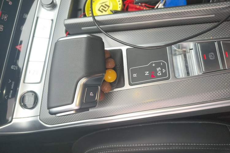 Used Audi A6L 2025 45 TFSI Prestige Dynamic Edition Gear Lever