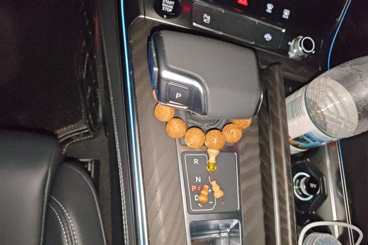 Used Audi A6L 2025 45 TFSI quattro Prestige Dynamic Edition Gear Lever