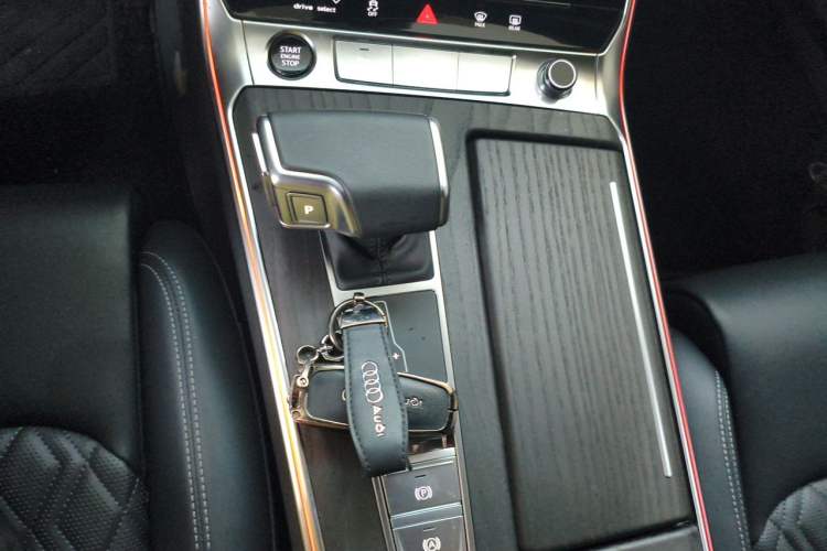 Used Audi A6L 2025 45 TFSI quattro Prestige Dynamic Edition Gear Lever