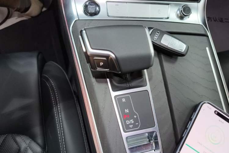 Used Audi A6L 2025 45 TFSI quattro Prestige Dynamic Edition Gear Lever