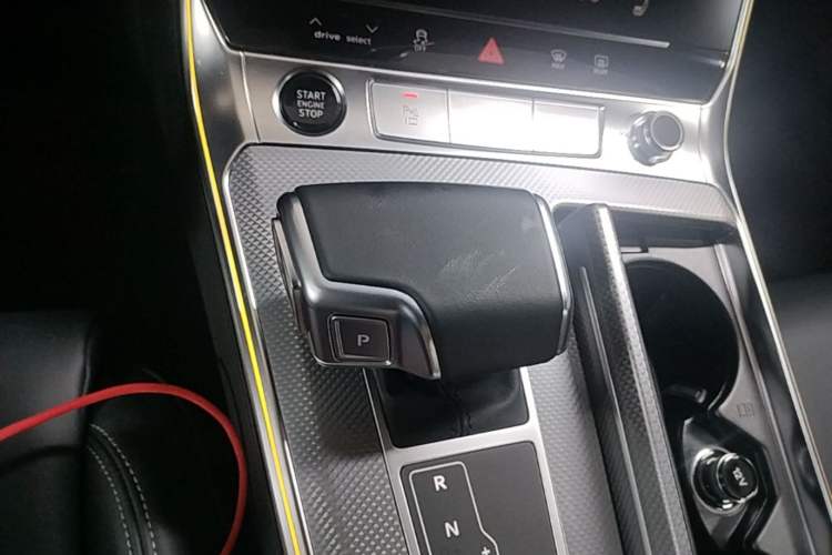 Used Audi A6L 2025 45 TFSI Prestige Dynamic Edition Gear Lever