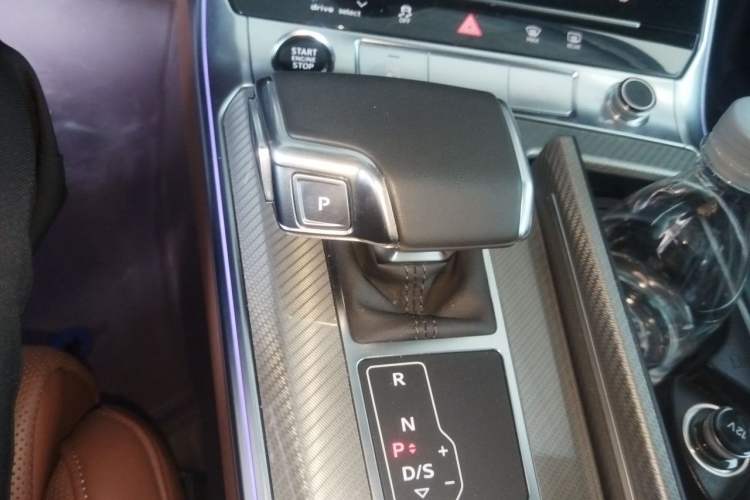 Used Audi A6L 2025 45 TFSI Prestige Dynamic Edition + Ventilated Comfort Package Gear Lever