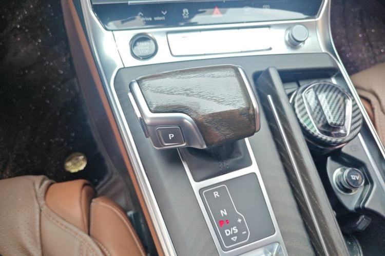 Used Audi A6L 2025 Restyled 45 TFSI quattro Prestige Dynamic Edition Gear Lever