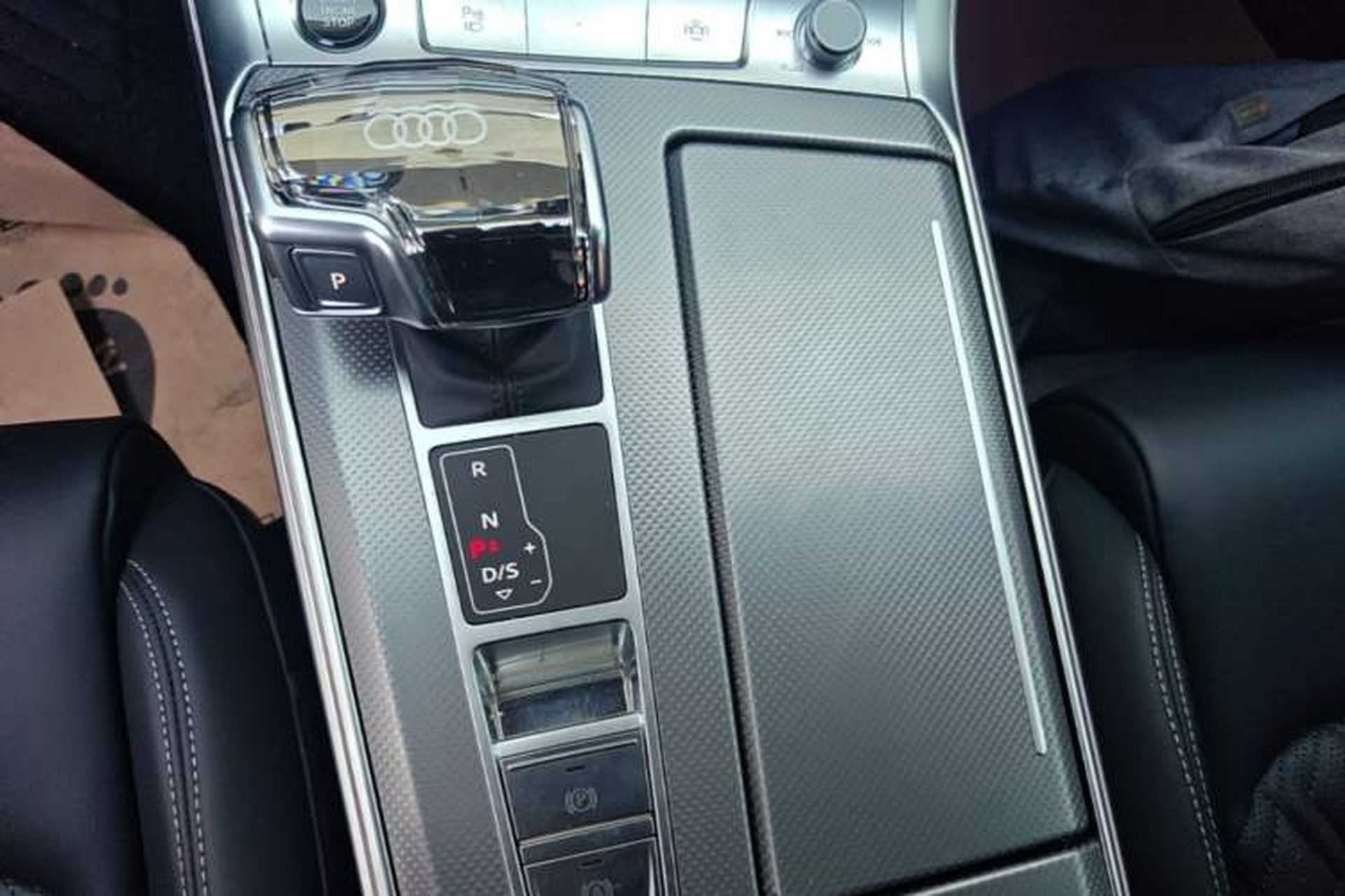 Used Audi A6L 2025 Revised 45 TFSI Prestige Dynamic Edition Gear Lever