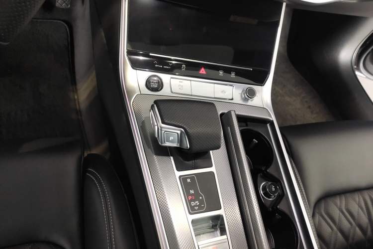Used Audi A6L 2025 45 TFSI Prestige Dynamic Edition Gear Lever