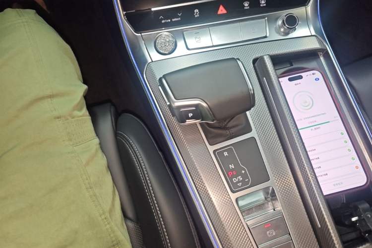 Used Audi A6L 2025 Revised 40 TFSI Luxury Dynamic Edition Gear Lever