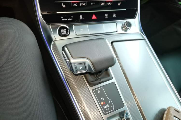 Used Audi A6L 2025 Revised 45 TFSI Prestige Dynamic Edition Gear Lever