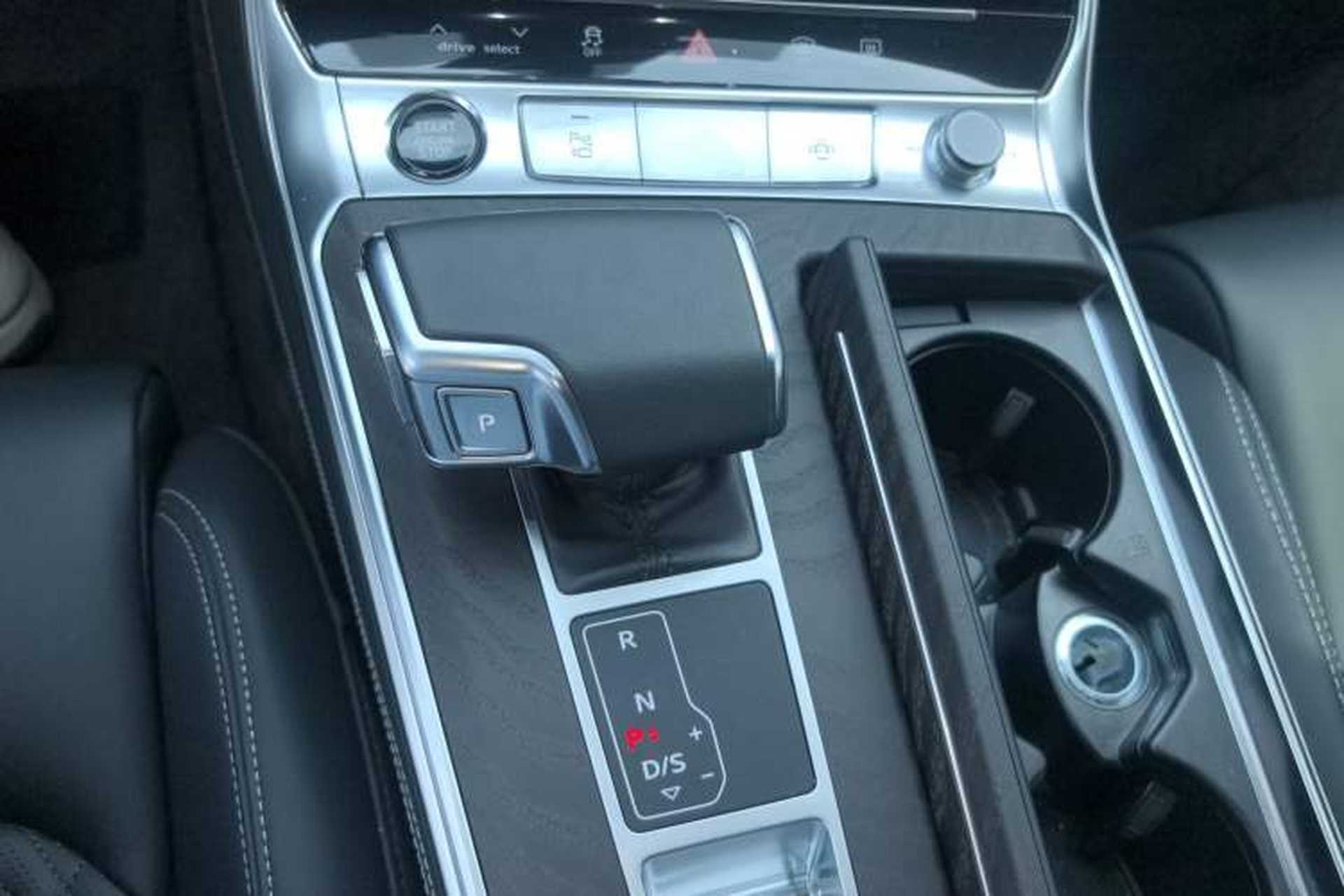 Used Audi A6L 2025 Updated 55 TFSI quattro Prestige Dynamic Edition Gear Lever
