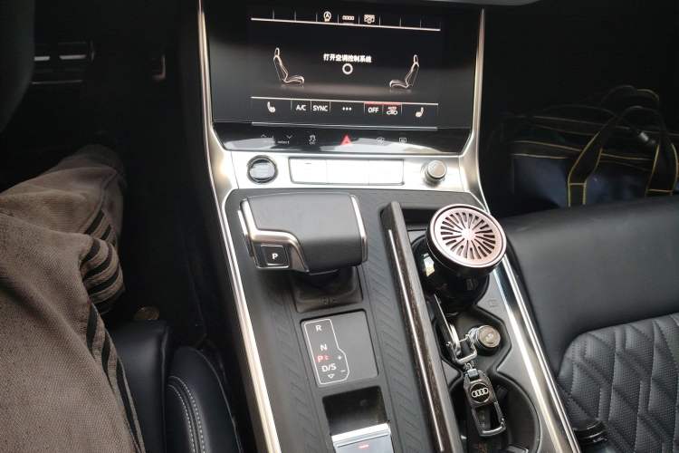 Used Audi A6L 2025 Restyled 45 TFSI quattro Prestige Dynamic Edition Gear Lever