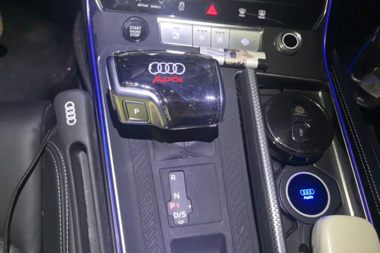 Used Audi A6L 2025 45 TFSI Prestige Dynamic Edition Gear Lever