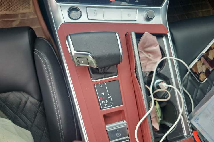 Used Audi A6L 2025 45 TFSI Prestige Dynamic Edition Gear Lever